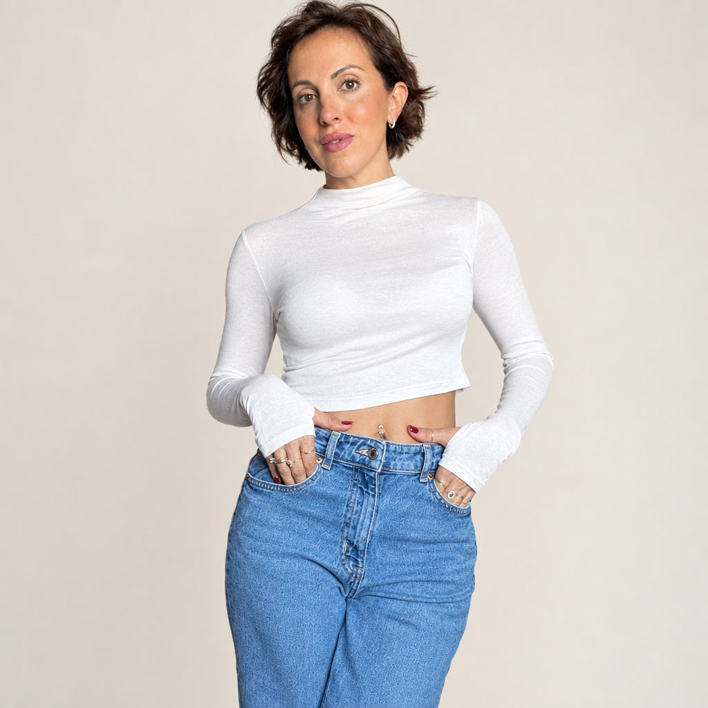 Crop Top a Manica Lunga con Collo Alto "Essential Chic" ✨