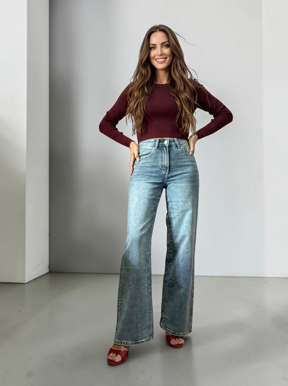 Pantaloni Jeans con borchie laterali a Gamba Larga