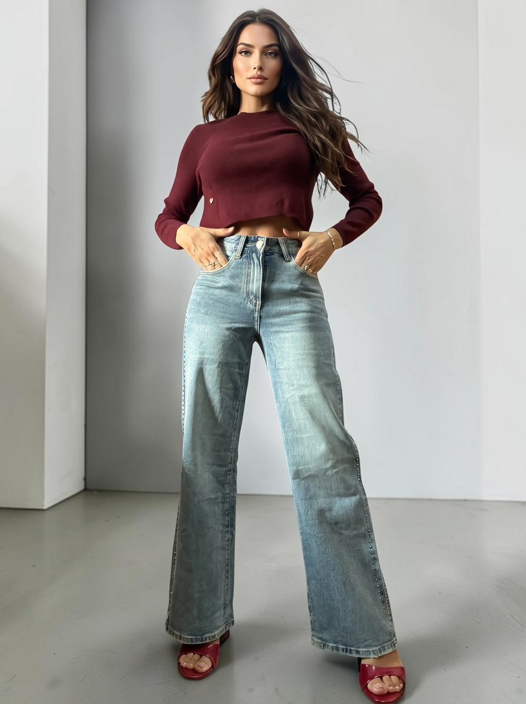 Pantaloni Jeans con borchie laterali a Gamba Larga