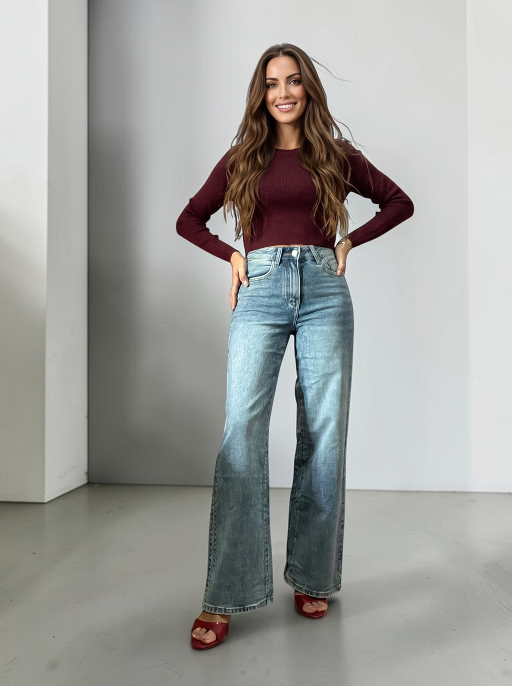 Pantaloni Jeans con borchie laterali a Gamba Larga